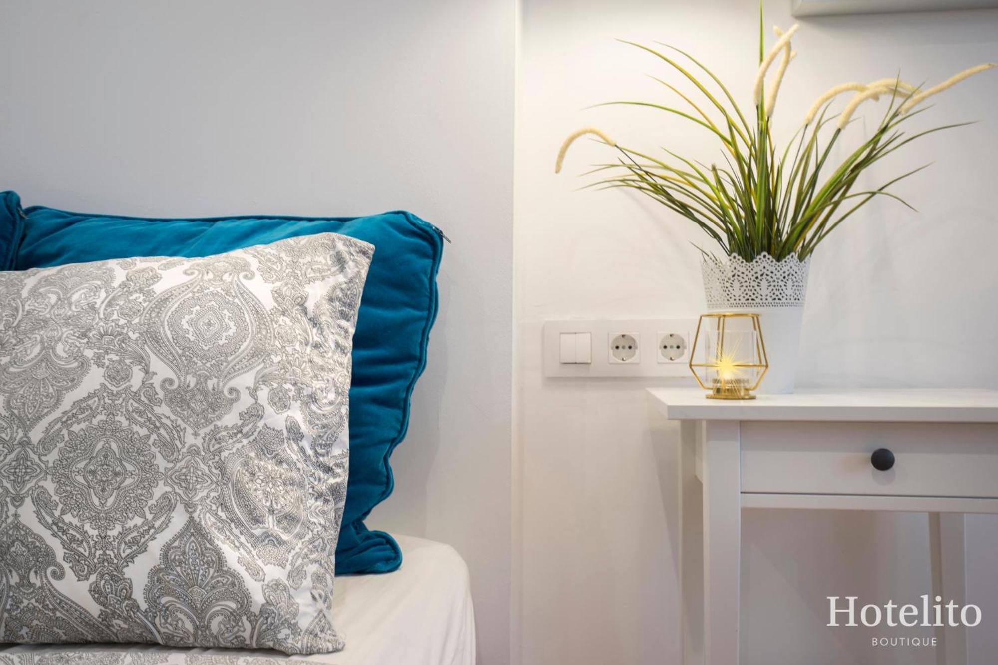 Hotelito Boutique Cinca 오스피탈레트 데 요브레가트 외부 사진