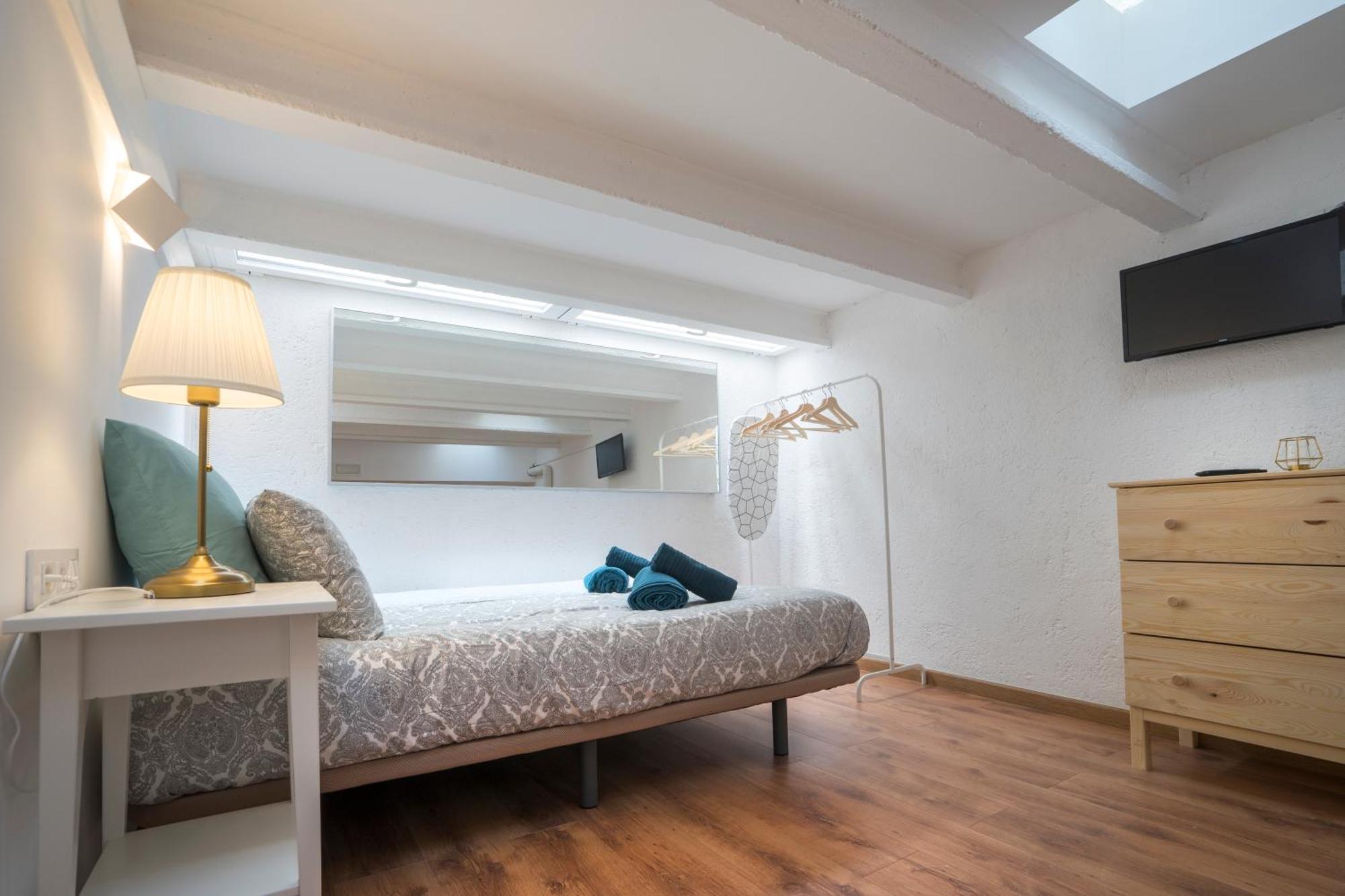 Hotelito Boutique Cinca 오스피탈레트 데 요브레가트 객실 사진